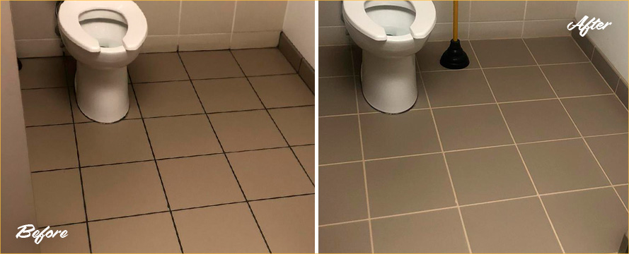 Restroom Before and After a Superb Grout Sealing in Smyrna, DE